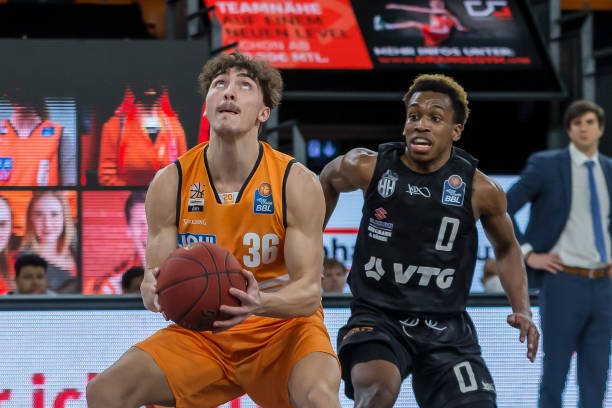 高成本换帅 高成本换帅