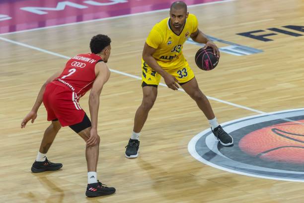 常能在狭小 常能在狭小