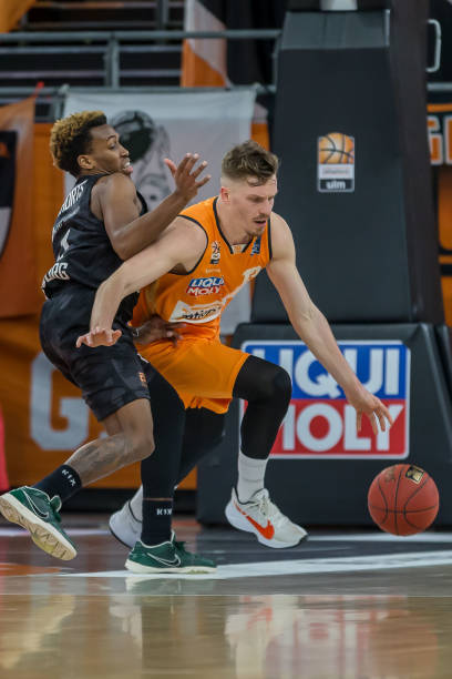 安排上也倾 安排上也倾